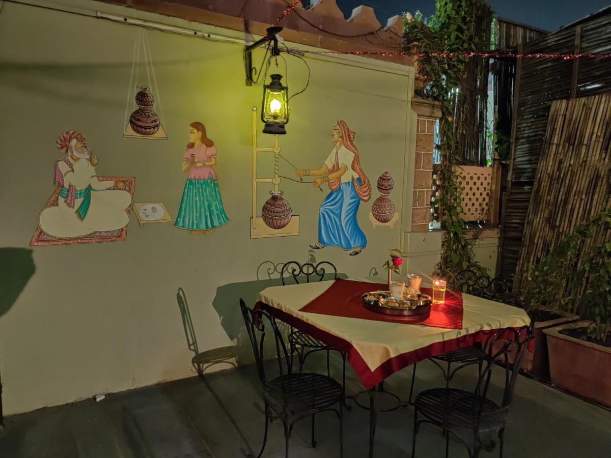 Shree Mohan Home Stay- A Heritage Home ジョードプル エクステリア 写真